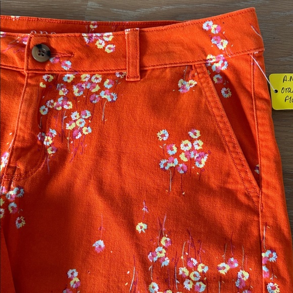 Bundle 5 items @ 10$, pay only 30$ - 2 items free!  Orange Floral Twill Shorts - Picture 7 of 12